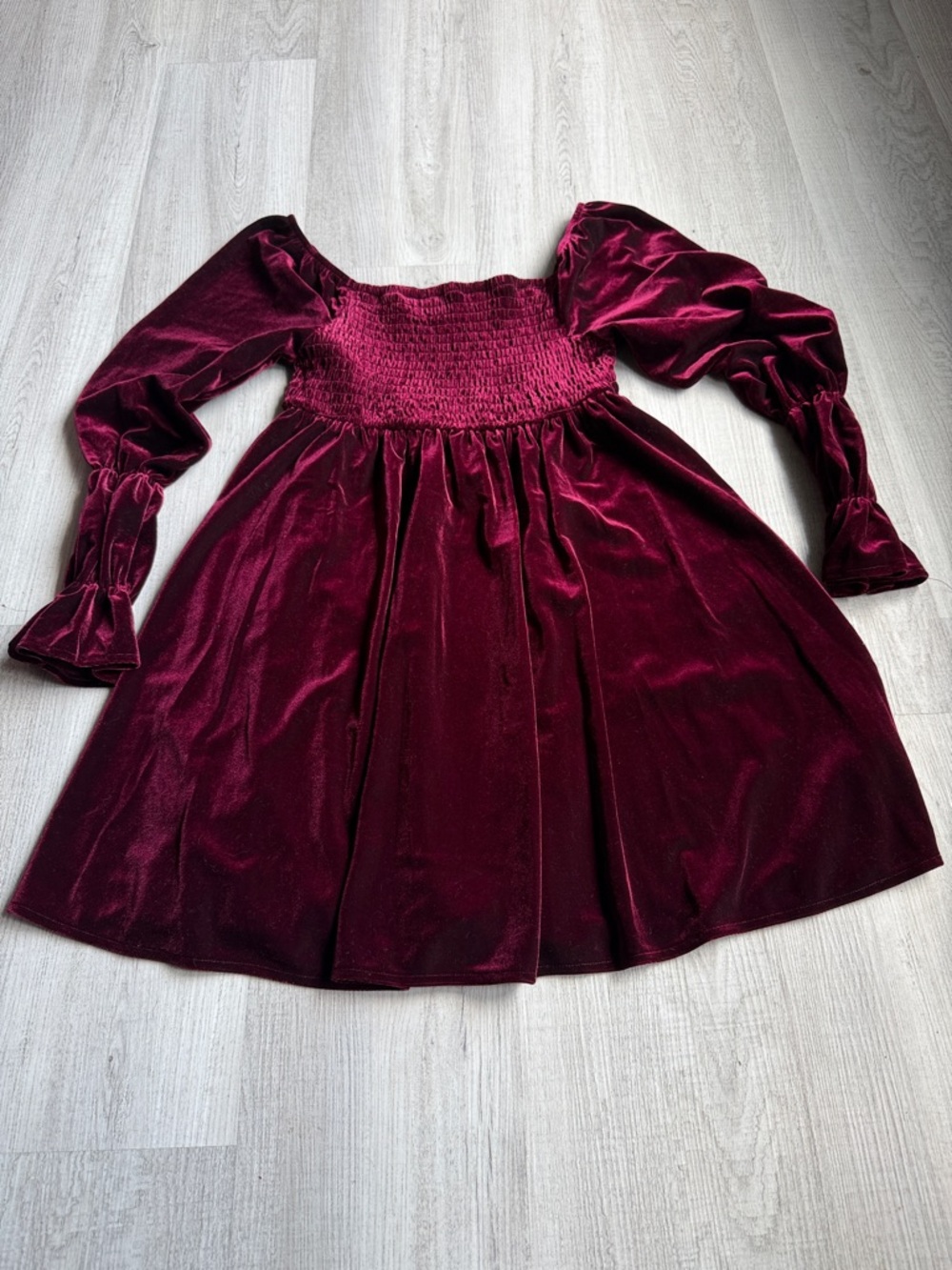 Celebrity Pink off-shoulder wine velvet dress, size M, elegant party dress. C#1D